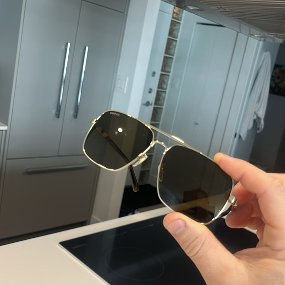 Brand new Gucci sunglasses. Only worn once, got as a gift, not my style - Picture 2 of 11